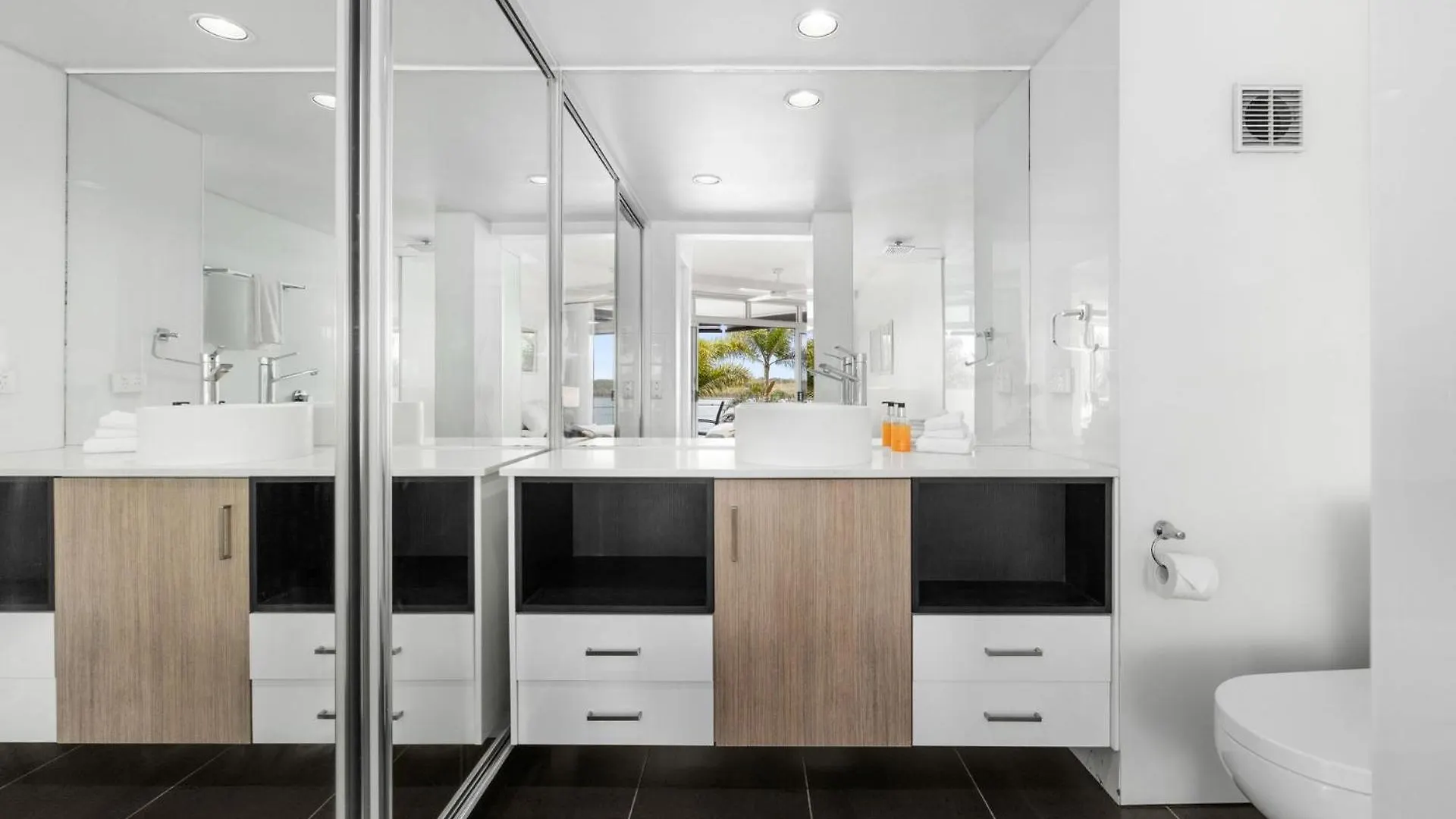 3 303 Gympie Terrace Noosaville 0*,